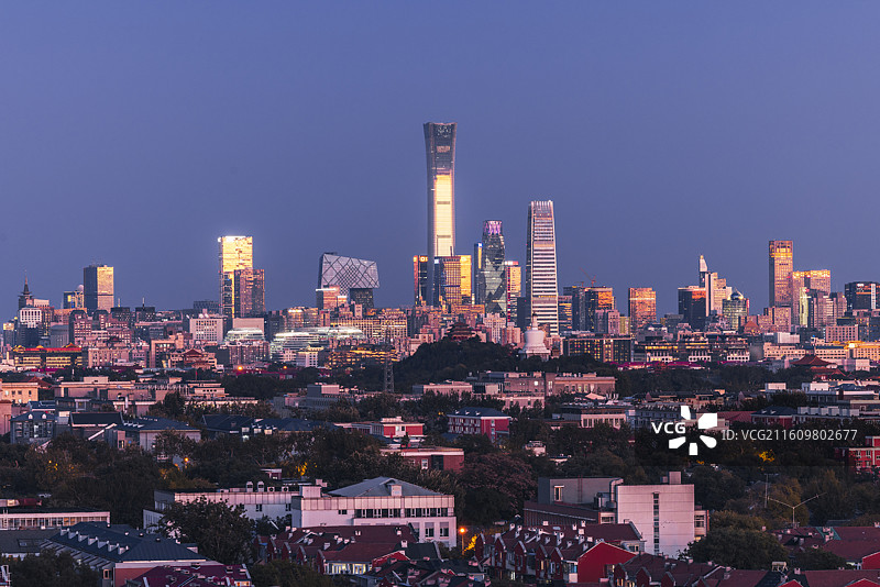 日落时分的城市风光图片素材