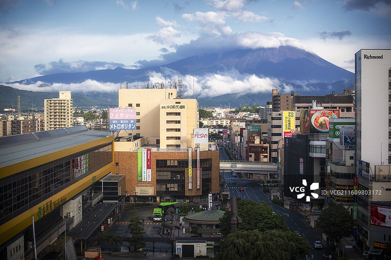 日本岩手县盛冈市的城市风光图片素材