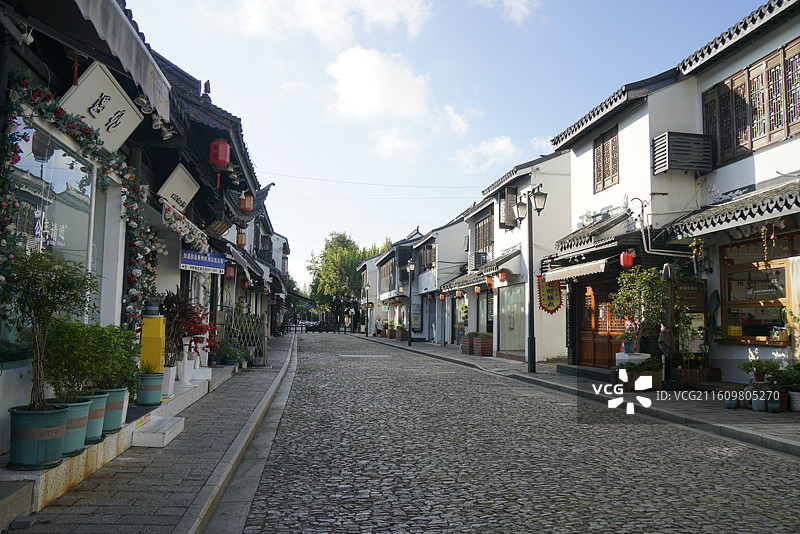 上海嘉定州桥老街传统建筑古镇里的房屋小桥流水人家图片素材