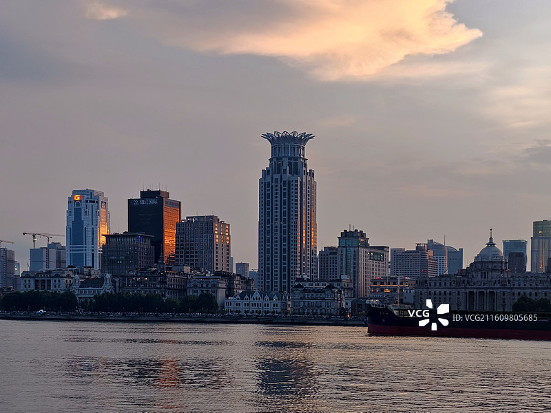 上海黄浦江边夕阳图片素材