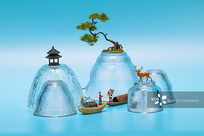 微缩创意圣诞节圣诞老人驯鹿车图片素材