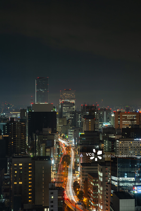 日本爱知县名古屋的车流与城市夜景图片素材
