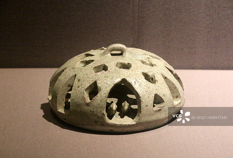 南京市博物馆 —— 玉堂佳器馆藏精品展-青瓷鸡埘图片素材