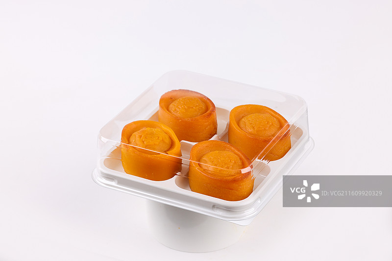 元宝奶黄流心月饼图片素材