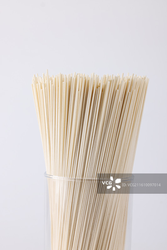 鸡蛋龙须挂面图片素材