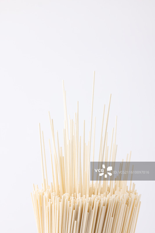 鸡蛋龙须挂面图片素材