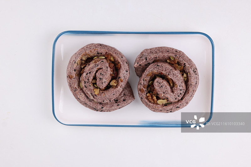 紫米坚果卷图片素材