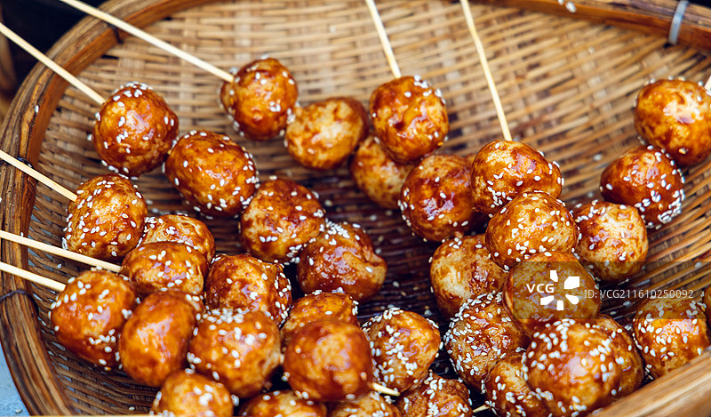 成都特色小吃糖油果子图片素材