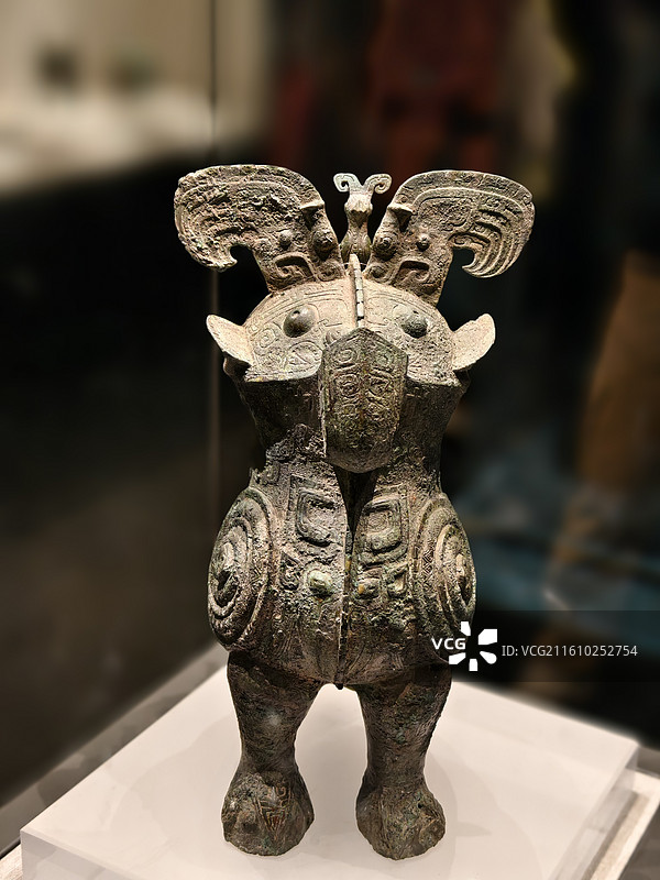 河南博物院商代后期妇好鸮尊图片素材