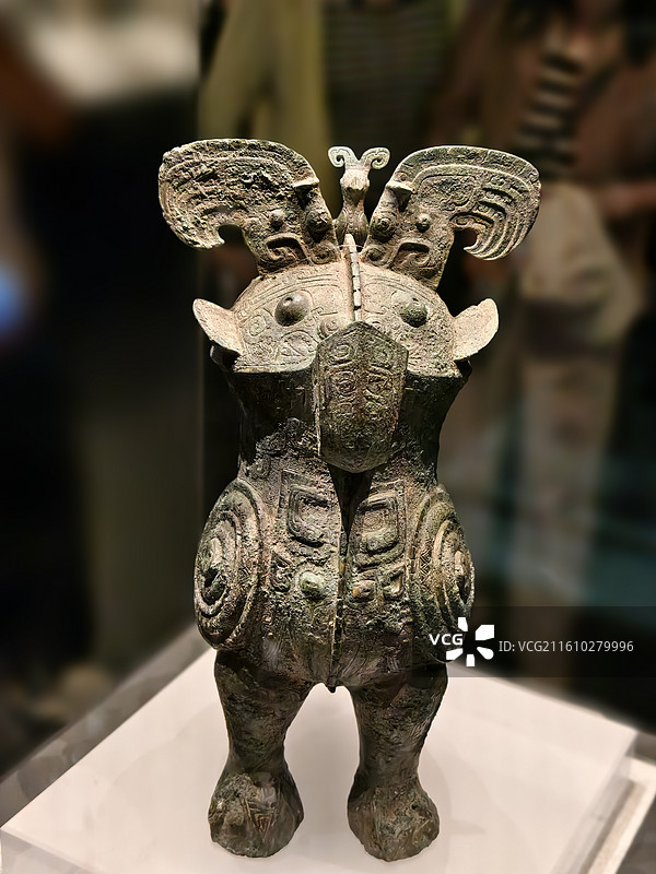 河南博物院商代后期妇好鸮尊图片素材