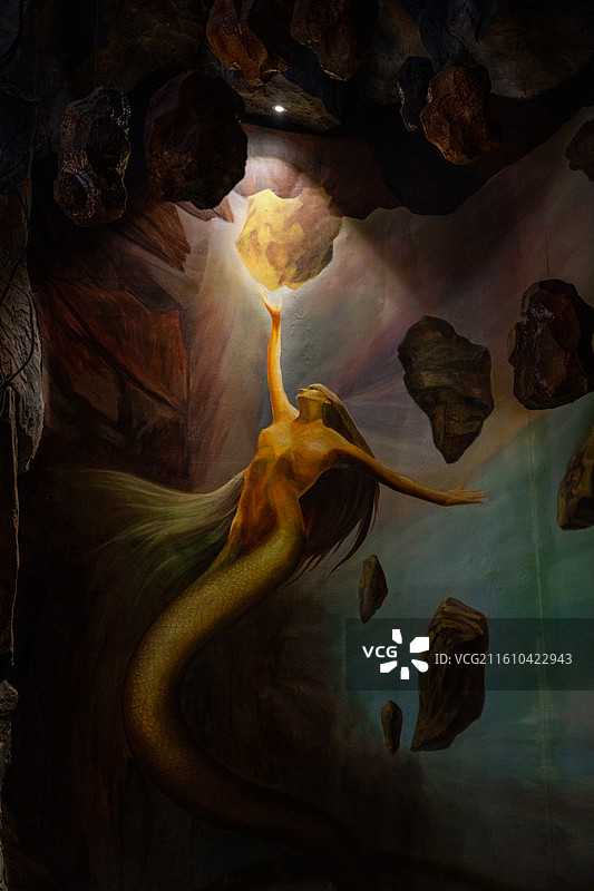 中国古代神话传说女娲补天场景雕塑图片素材