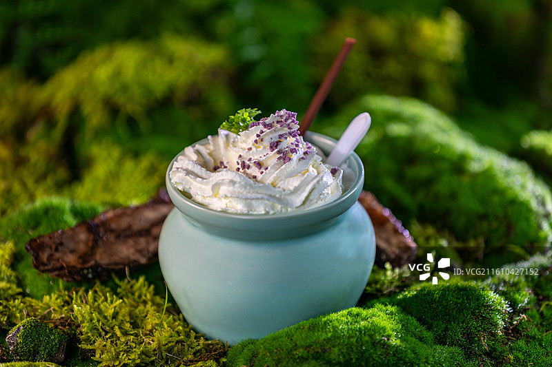 山野风拍摄火锅菜品图片素材