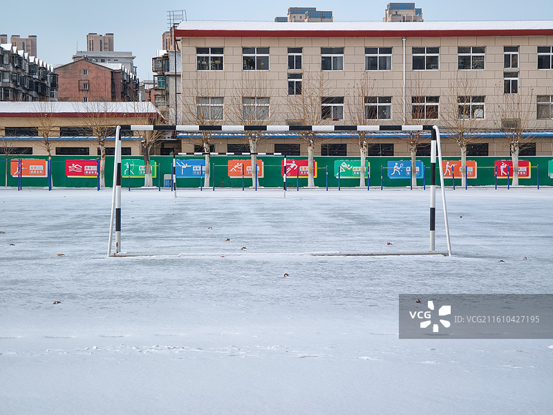 雪后的校园图片素材