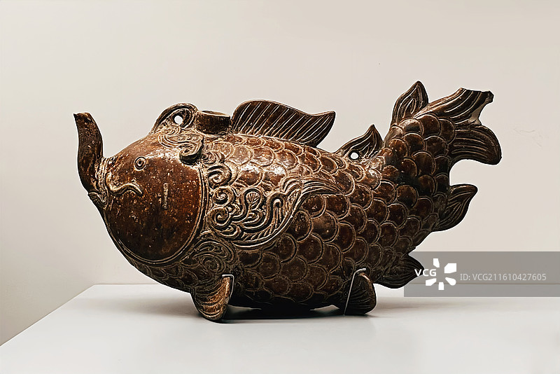 新加坡·亚洲文明博物馆ACM展览·越南·鱼型陶罐（15至17世纪）图片素材
