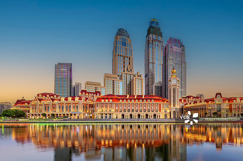 天津的津安广场图片素材