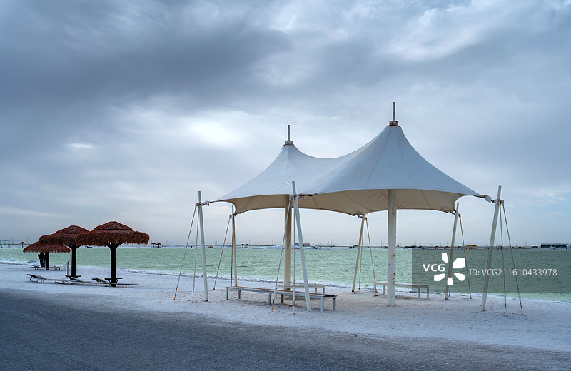 青海省海西州格尔木市察尔汗盐湖风光图片素材