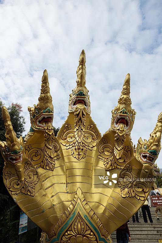 中国云南德宏芒市勐焕大金塔图片素材