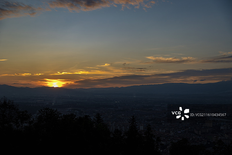 中国云南德宏芒市勐焕银塔图片素材