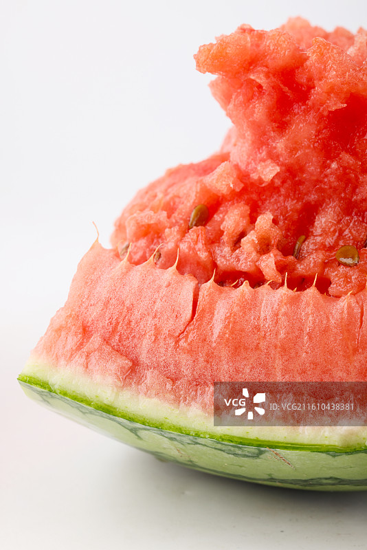 藤上熟西瓜图片素材