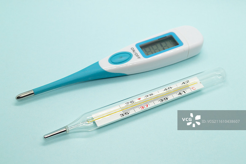 电子体温计和水银体温计图片素材
