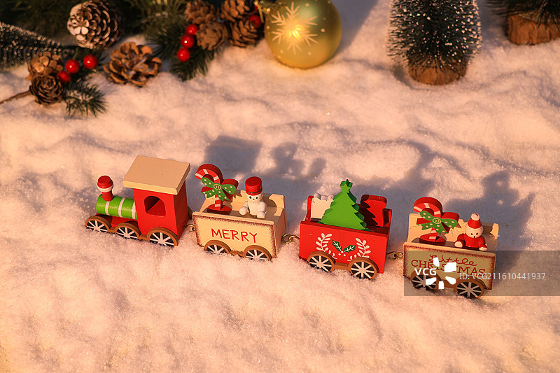 圣诞风主题雪景桌搭装饰摆件图片素材