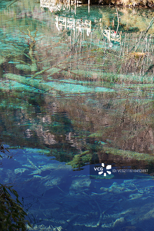 冬日九寨沟景区五花海图片素材