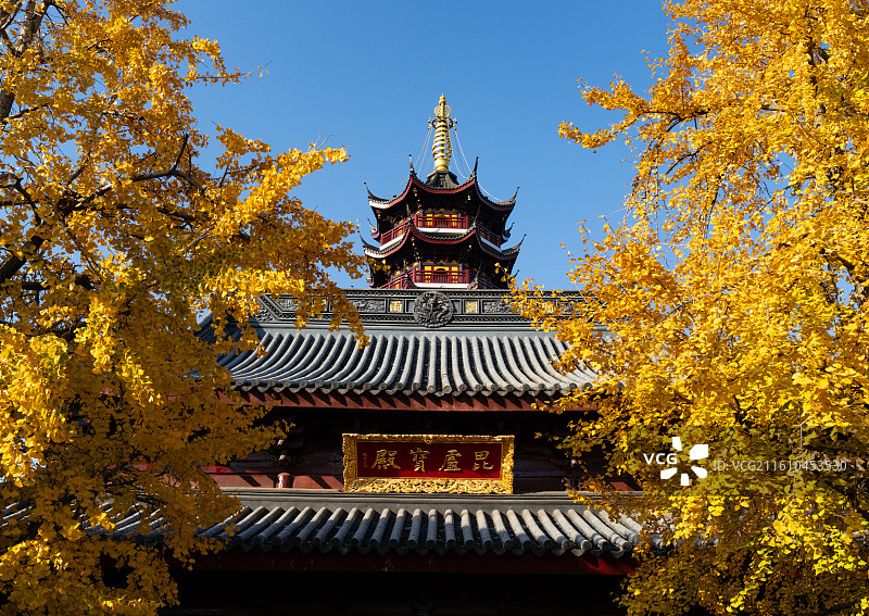 古鸡鸣寺毗卢宝殿与药师佛塔图片素材