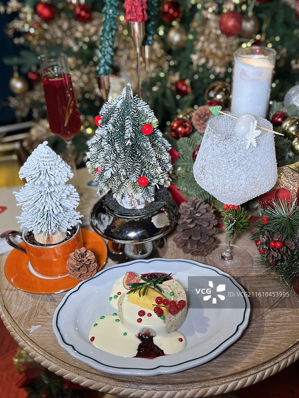 圣诞浪漫节日氛围约会西餐厅图片素材