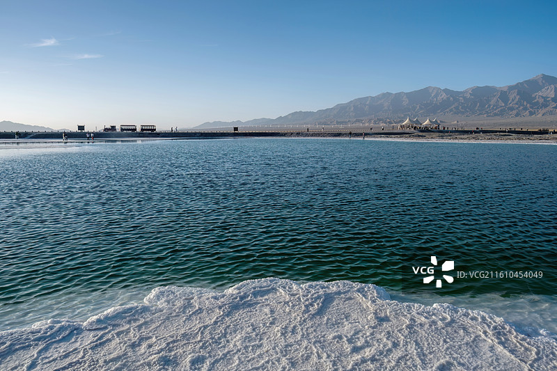 青海省海西州大柴旦翡翠湖风光图片素材