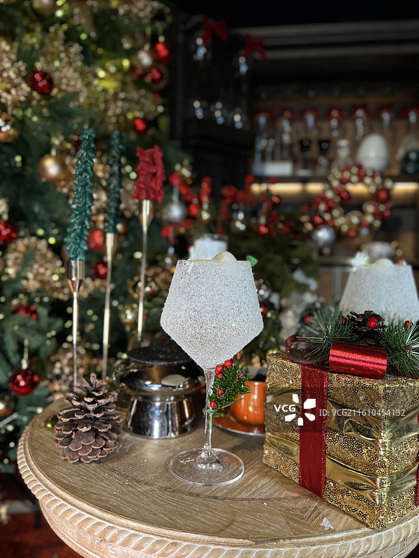 圣诞浪漫节日氛围约会西餐厅图片素材