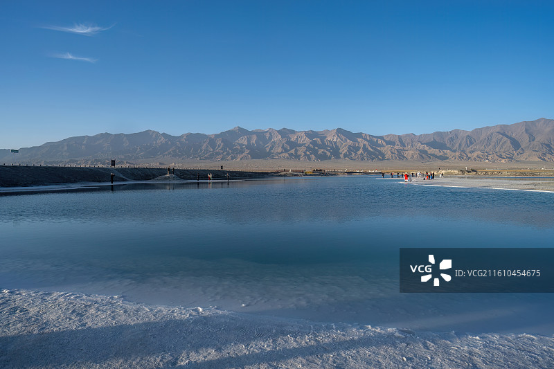 青海省海西州大柴旦翡翠湖风光图片素材