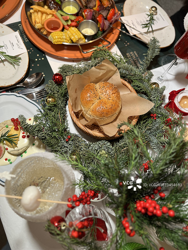 圣诞浪漫节日氛围约会西餐厅图片素材