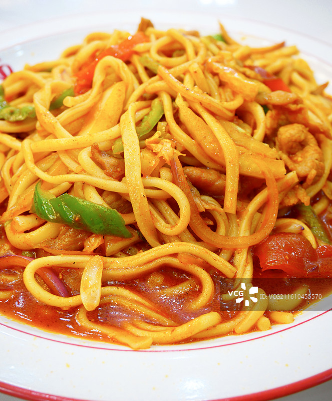 兰州拉面牛肉炒拉条图片素材