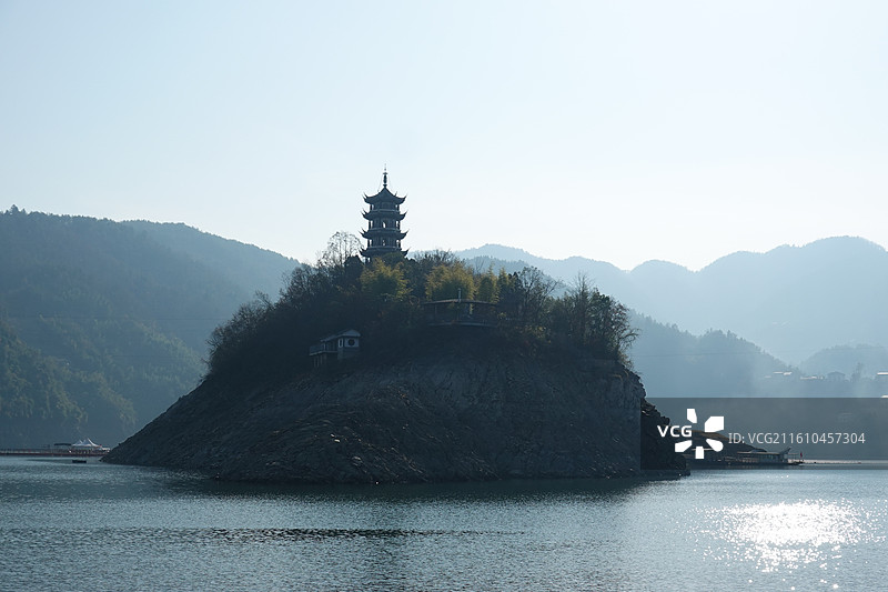 陕西省安康市汉江安康瀛湖风景区：金螺岛图片素材