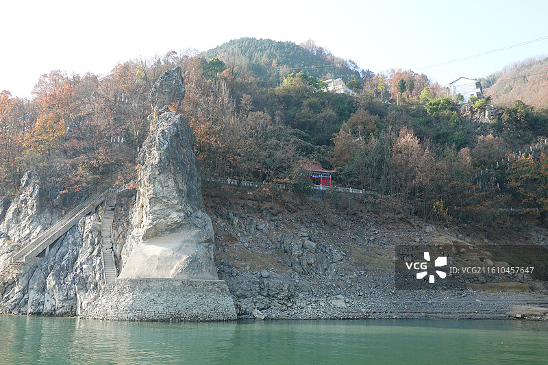 陕西省安康市汉江安康瀛湖风景区：织女石织女祠织女门图片素材