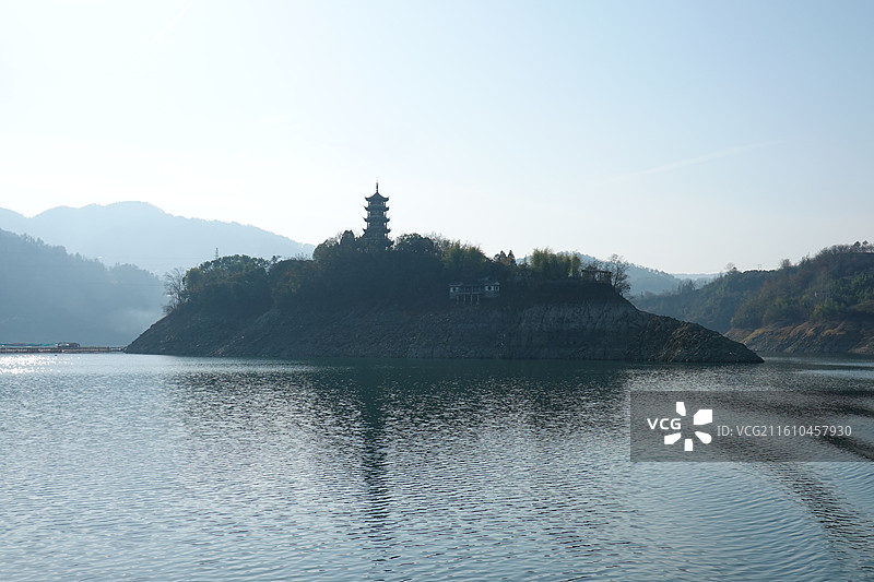 陕西省安康市汉江安康瀛湖风景区：金螺岛图片素材