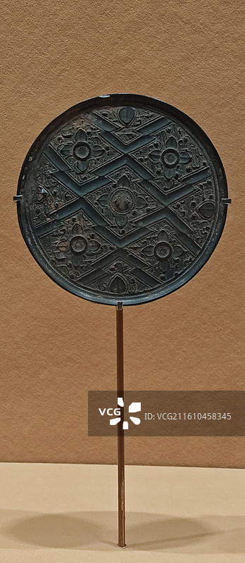 羽状纹地四瓣花菱形纹镜-湖南博物馆藏图片素材