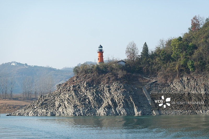 陕西省安康市汉江安康瀛湖风景区：灯塔图片素材