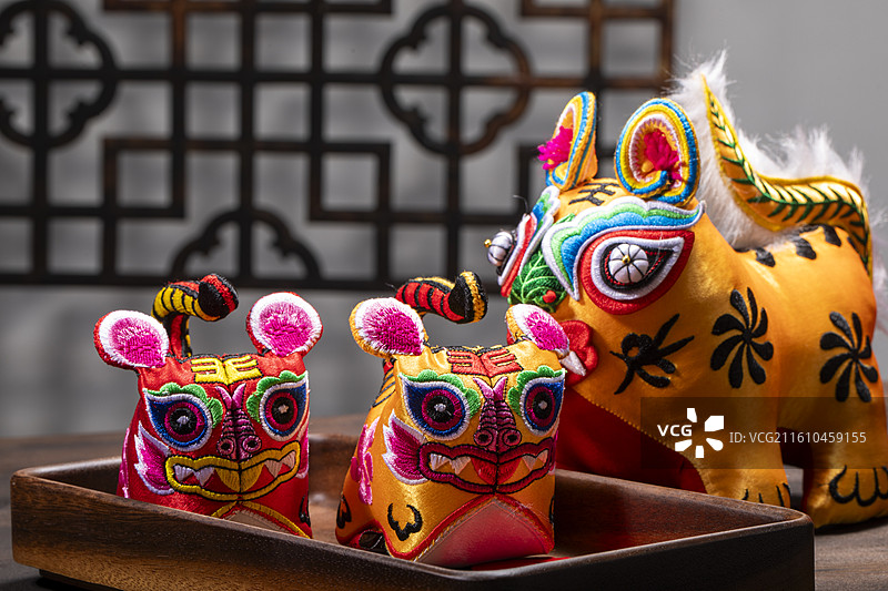 山西非遗民俗文化黎侯虎布艺玩偶图片素材