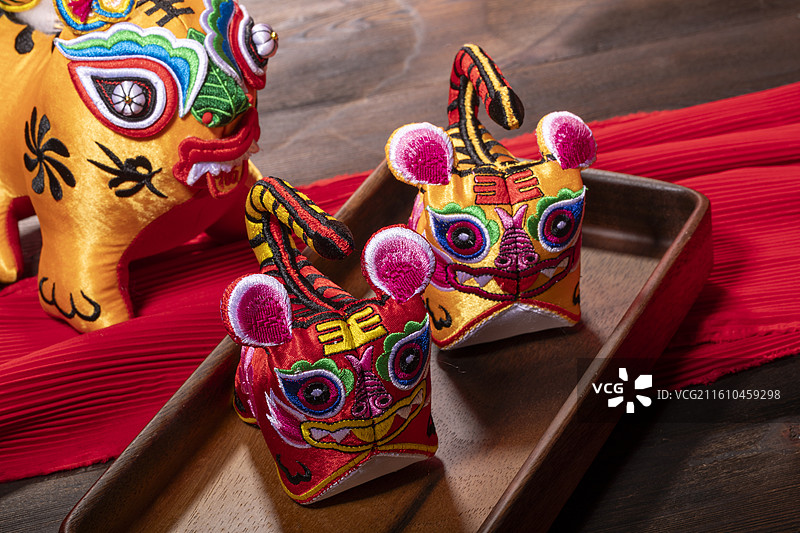 山西非遗民俗文化黎侯虎布艺玩偶图片素材