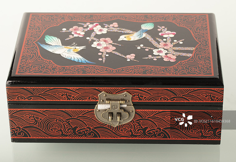 山西平遥特产手工艺推光漆器首饰盒图片素材