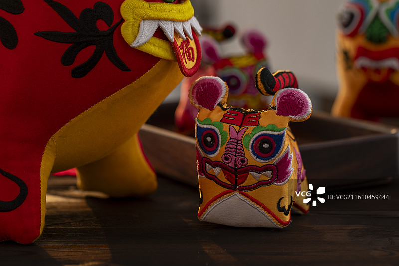 山西非遗民俗文化黎侯虎布艺玩偶图片素材