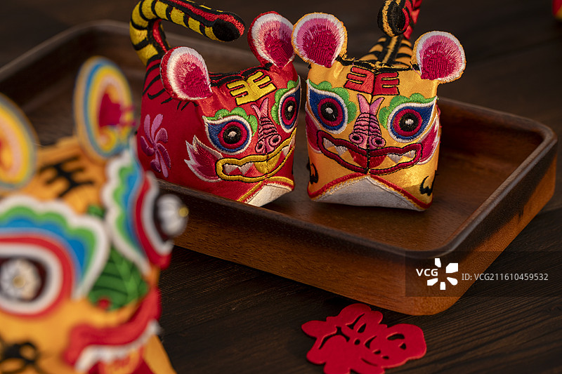 山西非遗民俗文化黎侯虎布艺玩偶图片素材