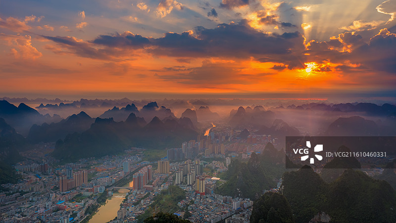 广西河池市金城江区城西喀斯特风光图片素材