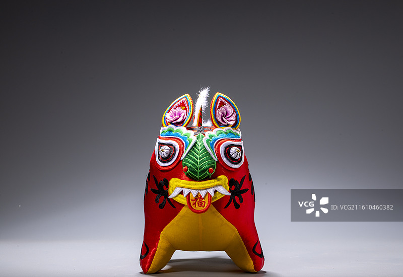 山西非遗民俗文化黎侯虎布艺玩偶图片素材