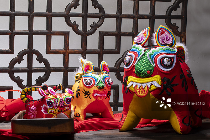 山西非遗民俗文化黎侯虎布艺玩偶图片素材