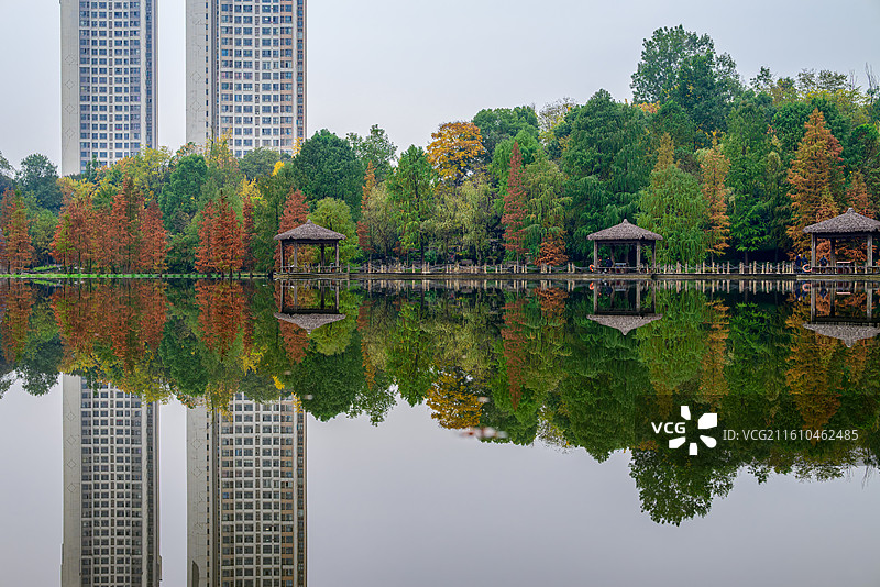 重庆观音塘湿地公园镜像图片素材