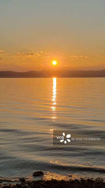 石屏湖日出图片素材