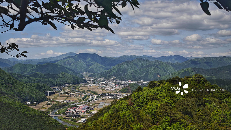 日本兵库县竹田遗迹是建于 1443 年左右的山城，别名虎卧城，因常现云海被称为 “天空之城”图片素材