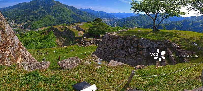 日本兵库县竹田遗迹是建于 1443 年左右的山城，别名虎卧城，因常现云海被称为 “天空之城”图片素材